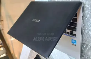 New Laptop Asus A42DE 2GB Intel Core 2 Quad HDD 350GB