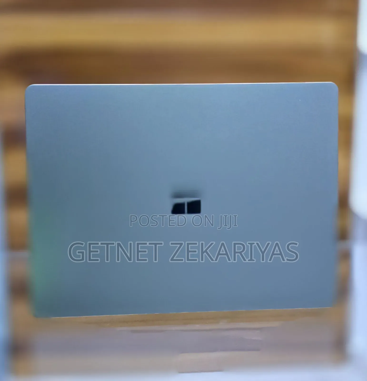 New Laptop Microsoft Surface 8GB Intel Core I5 SSD 256GB