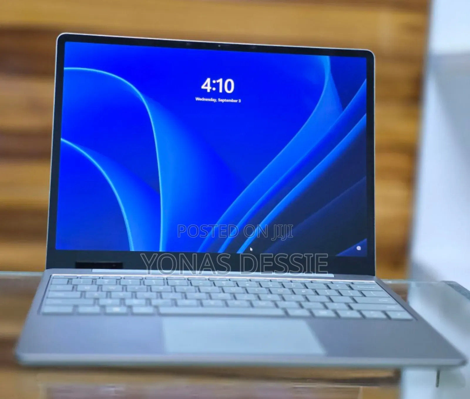 New Laptop Microsoft Surface Laptop 8GB Intel Core I5 SSD 256GB