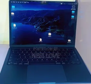 Photo - New Laptop Apple MacBook Air 2022 M2 8GB SSD 256GB