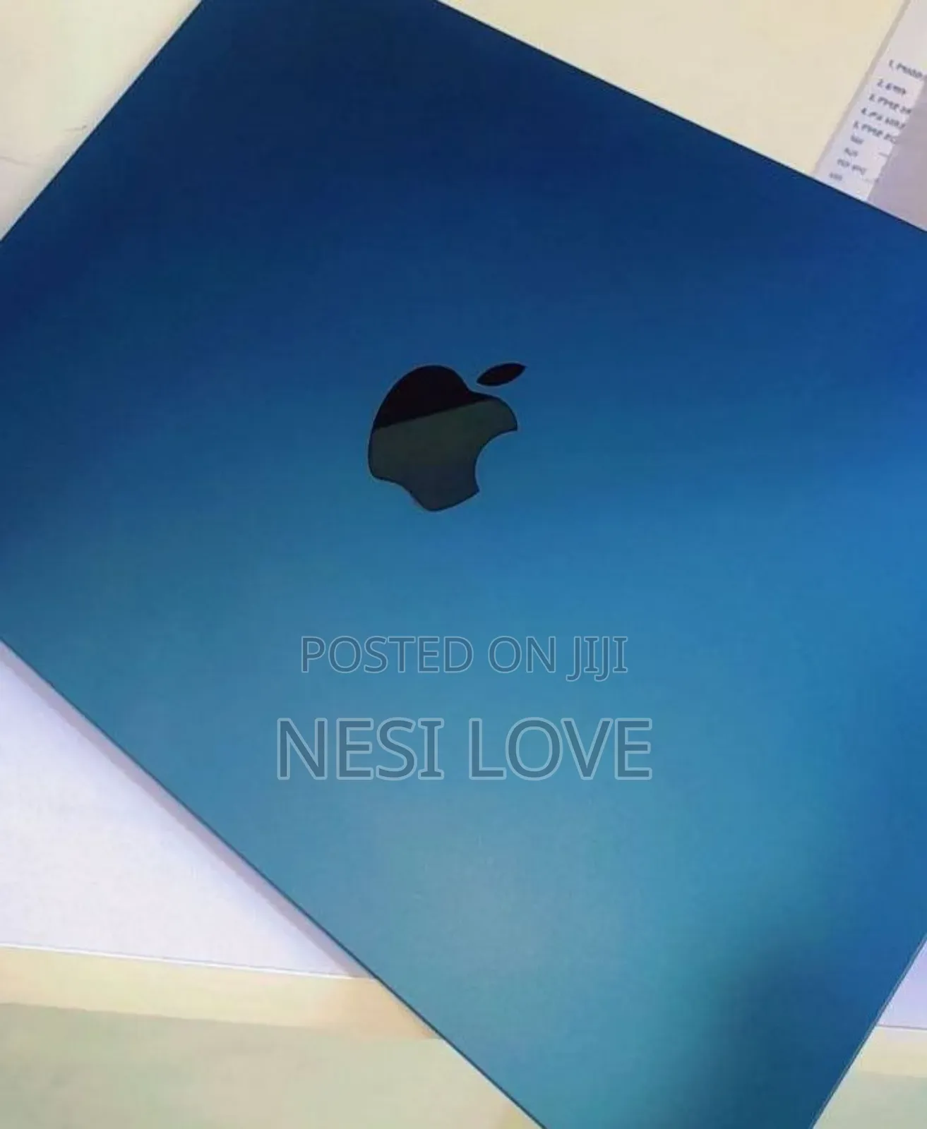 New Laptop Apple MacBook Air 2022 M2 8GB SSD 256GB