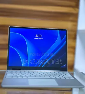 New Laptop Microsoft Surface 8GB Intel Core I5 SSD 256GB