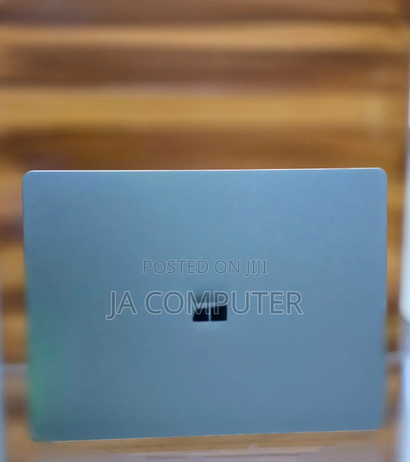New Laptop Microsoft Surface 8GB Intel Core I5 SSD 256GB