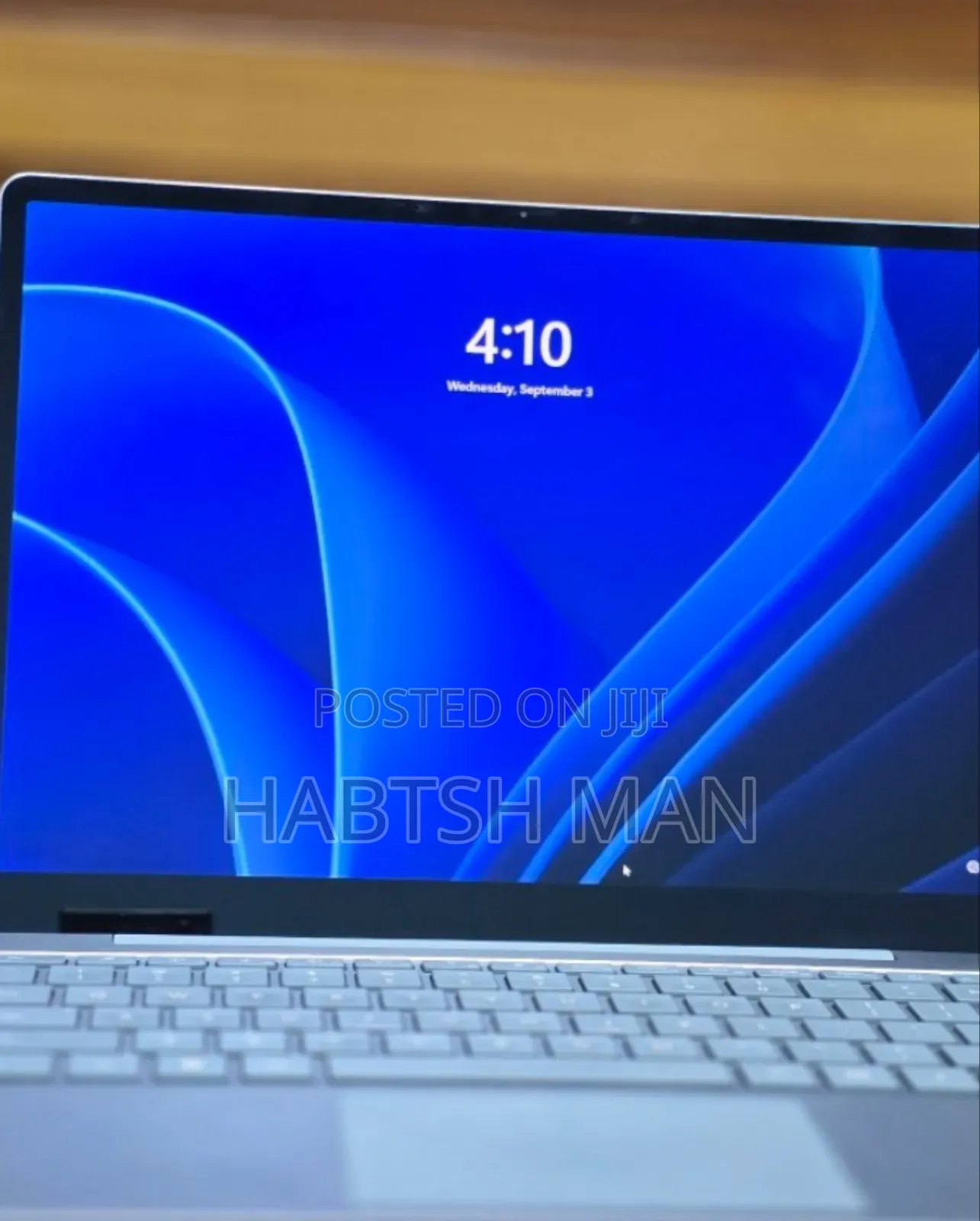 New Laptop Microsoft Surface 8GB Intel Core i5 SSD 256GB