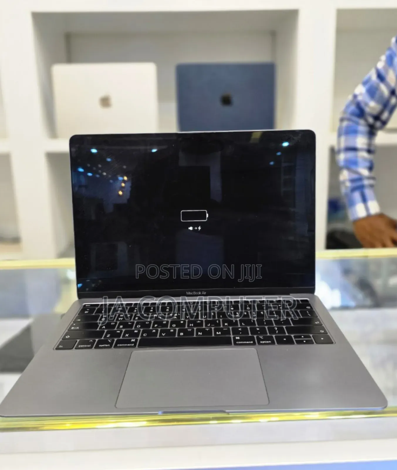 New Laptop Apple MacBook Air 2019 16GB Intel Core I5 SSD 512GB