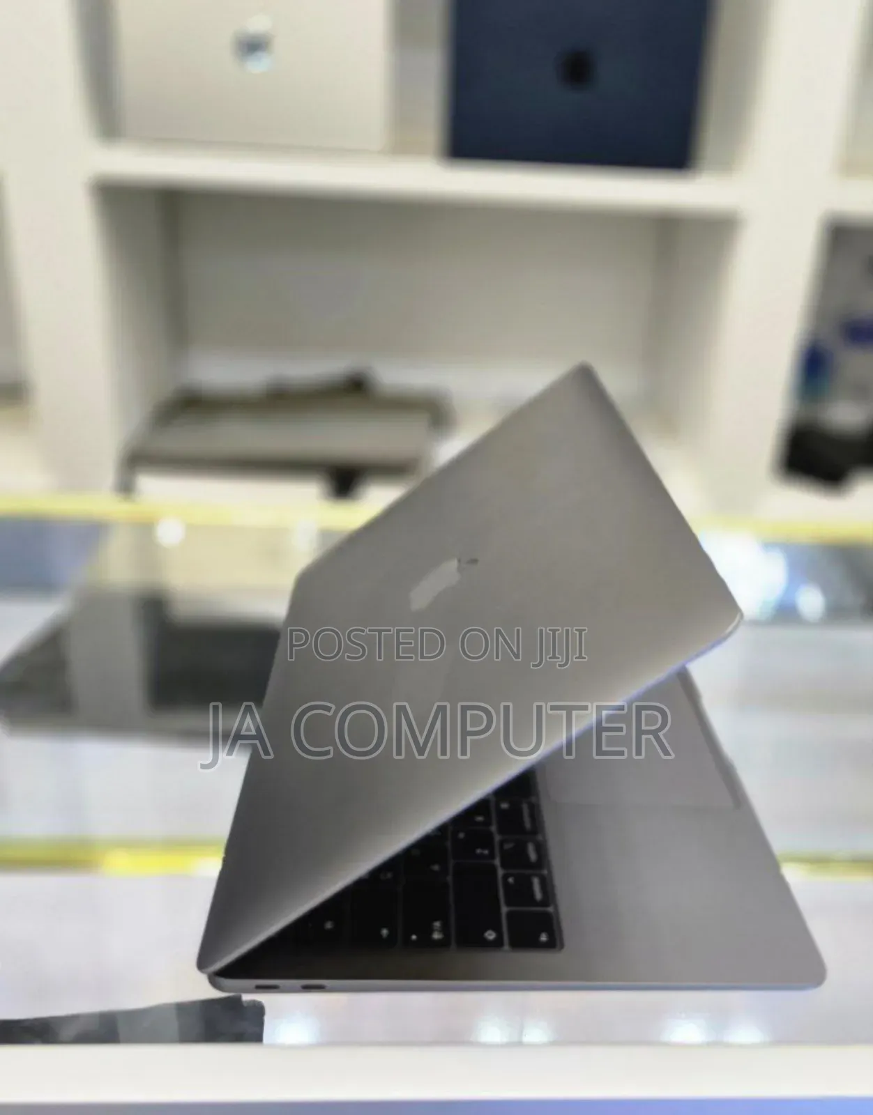 New Laptop Apple MacBook Air 2019 16GB Intel Core I5 SSD 512GB