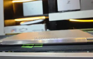 New Laptop Lenovo Yoga 9i 16GB Intel Core I7 SSD 1T