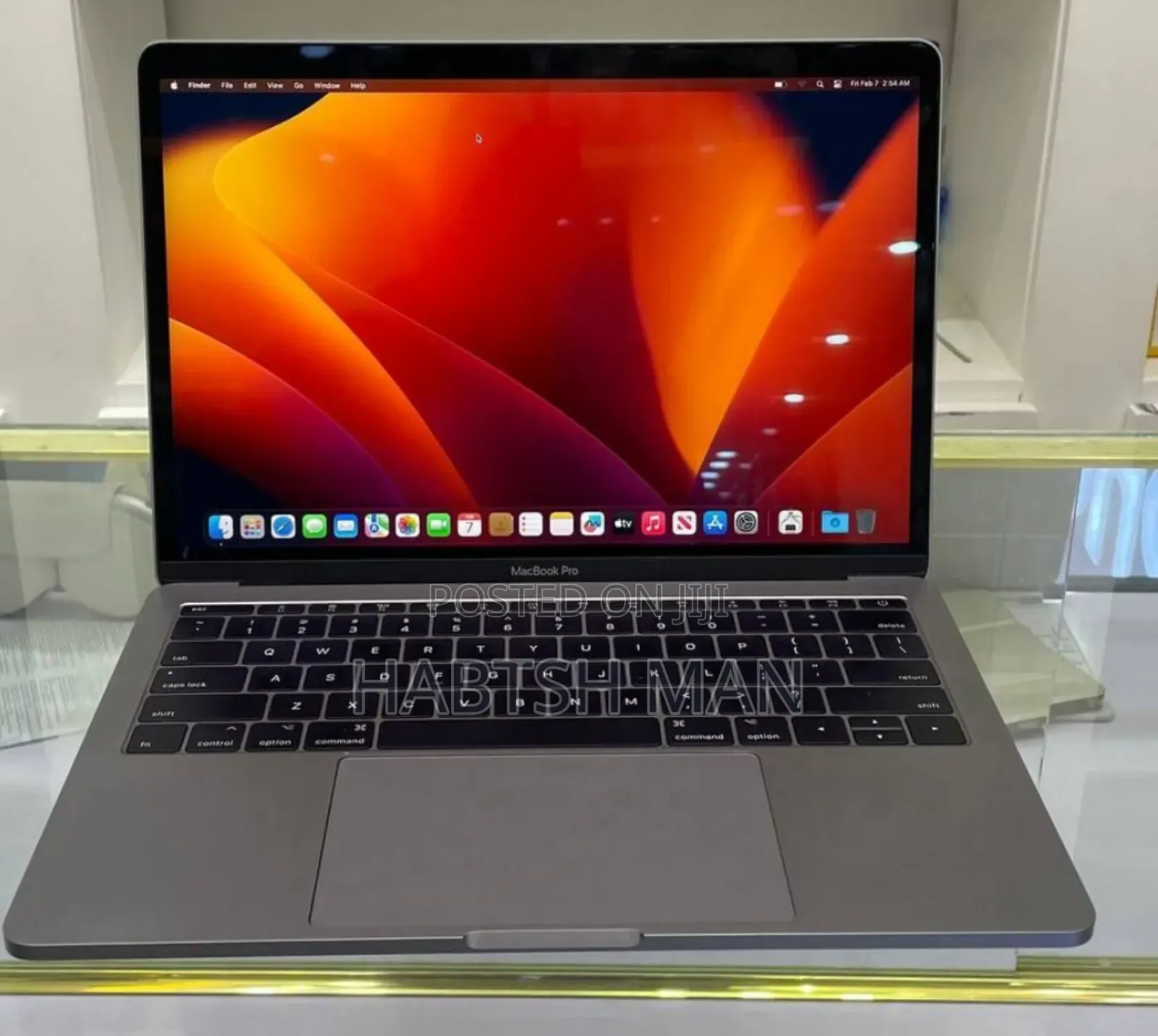 New Laptop Apple MacBook Pro 2017 16GB Intel Core I7 SSD 512GB