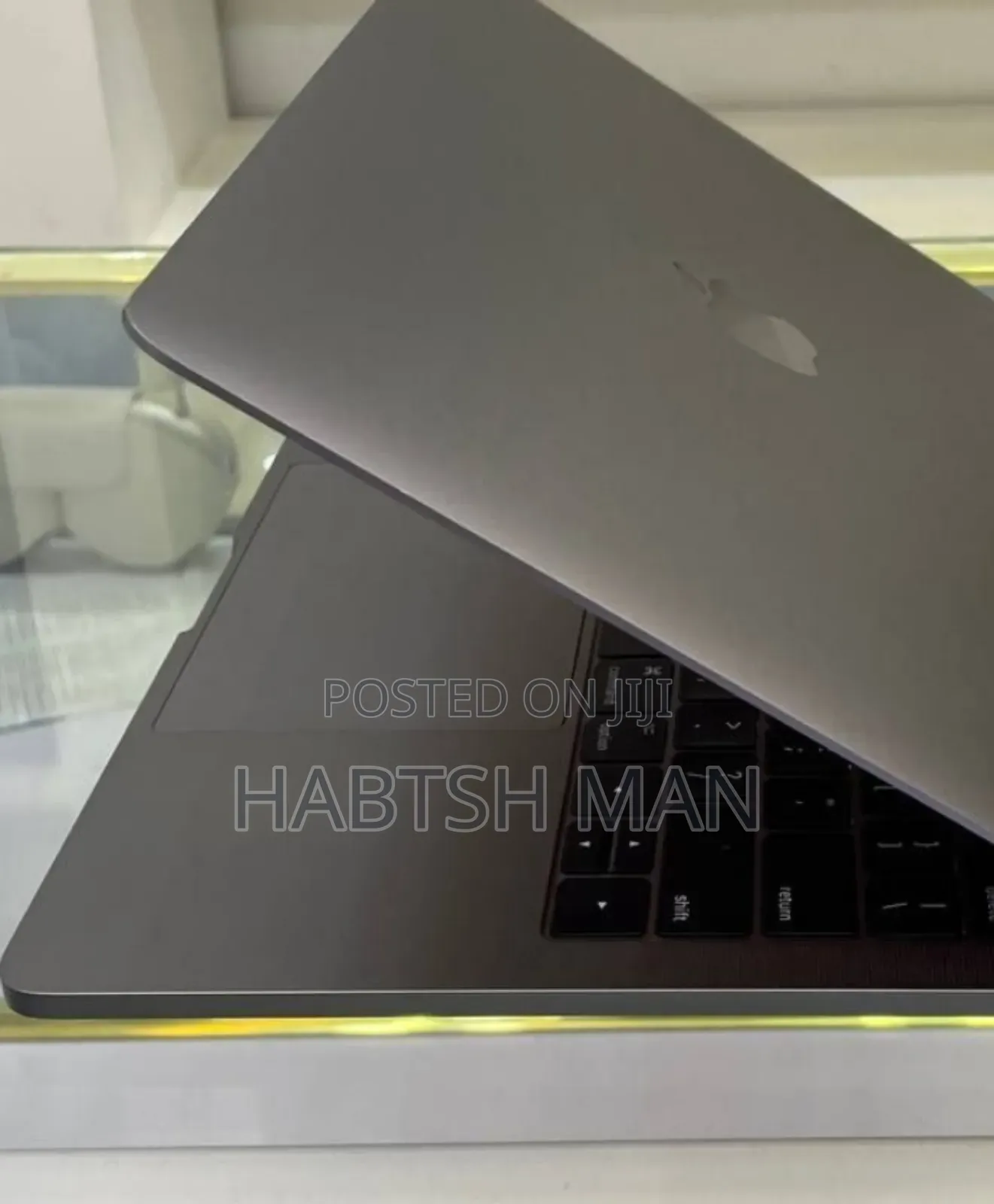 New Laptop Apple MacBook Pro 2017 16GB Intel Core I7 SSD 512GB