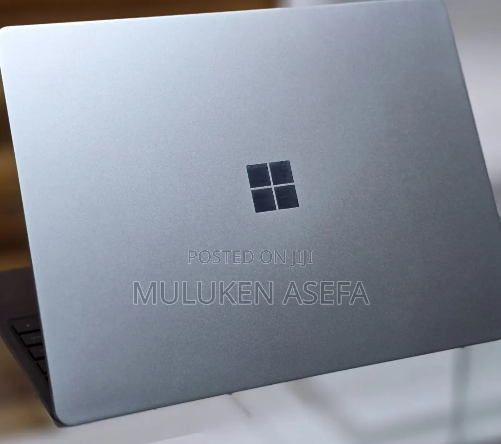 New Laptop Microsoft Surface 8GB Intel Core I5 SSD 256GB