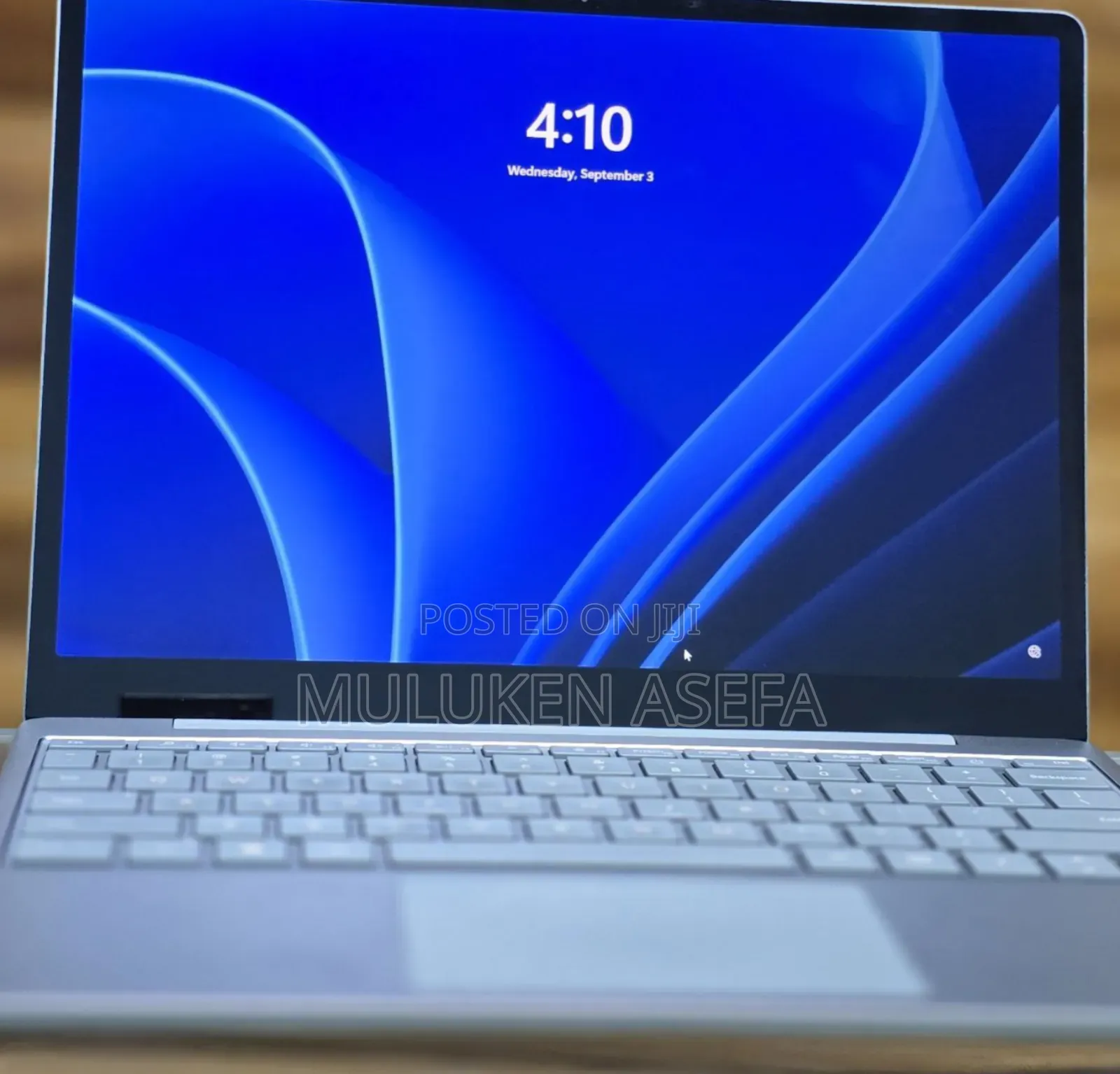 New Laptop Microsoft Surface 8GB Intel Core I5 SSD 256GB