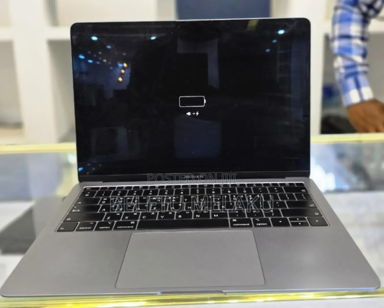 New Laptop Apple MacBook Air 2019 16GB Intel Core I5 SSD 512GB