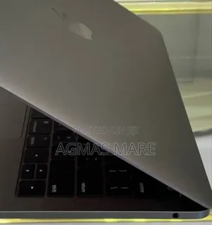 New Laptop Apple MacBook Pro 2017 16GB Intel Core I7 SSD 512GB