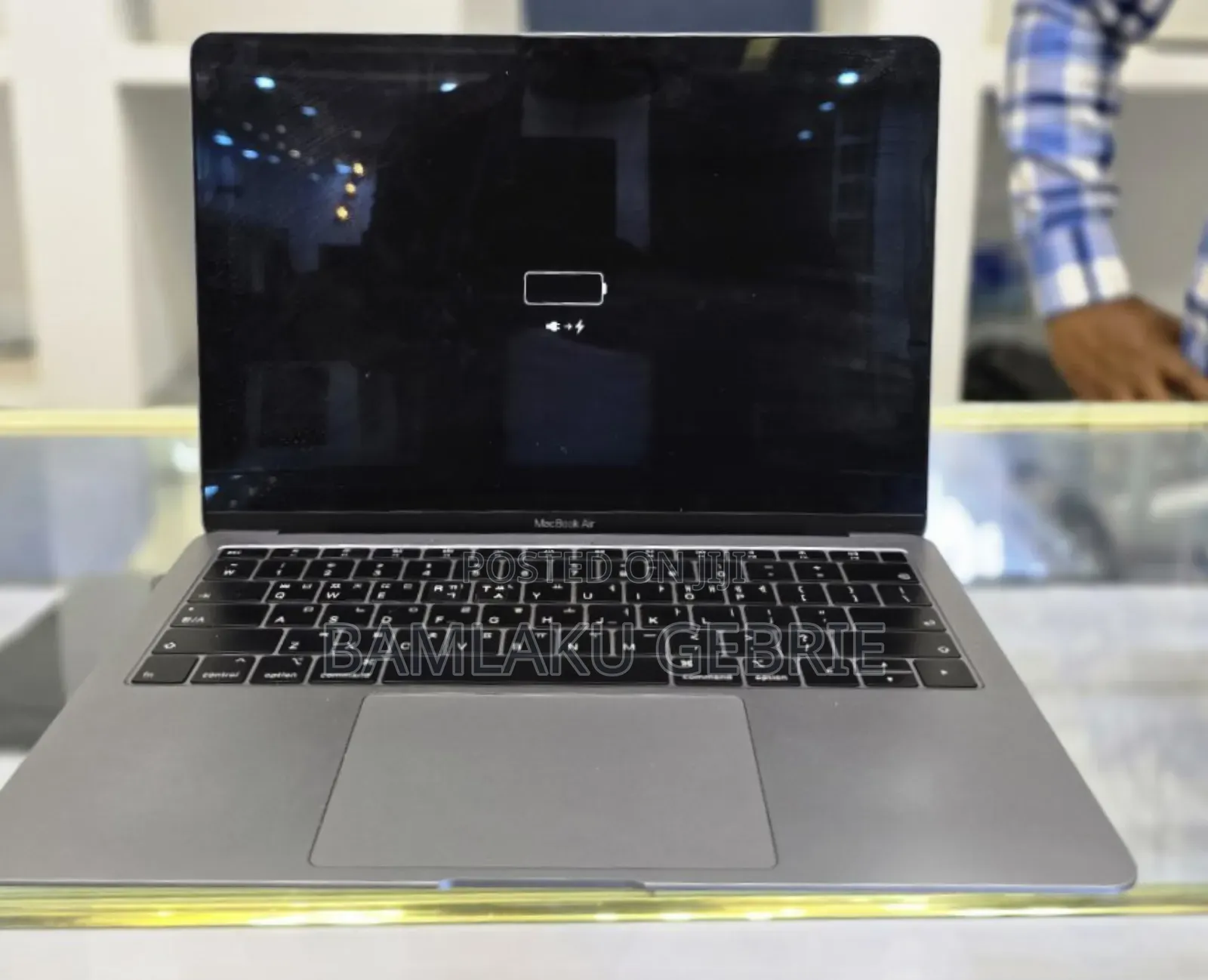 New Laptop Apple MacBook Air 2019 16GB Intel Core I5 SSD 512GB