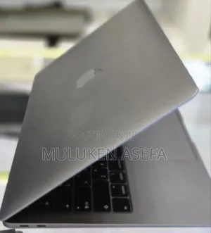 New Laptop Apple MacBook Air 2019 16GB Intel Core I5 SSD 512GB