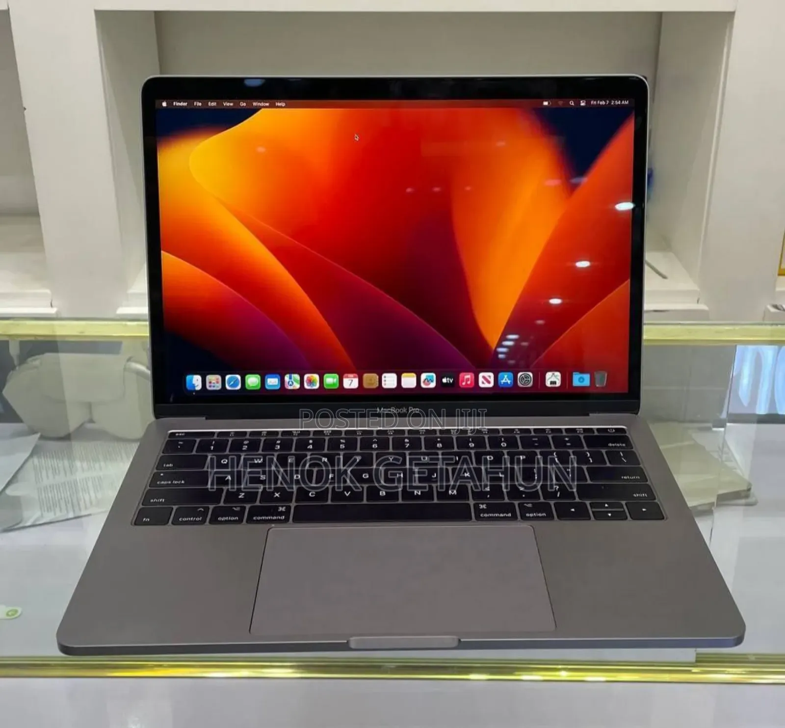 New Laptop Apple MacBook Pro 2017 16GB Intel Core I7 SSD 512GB