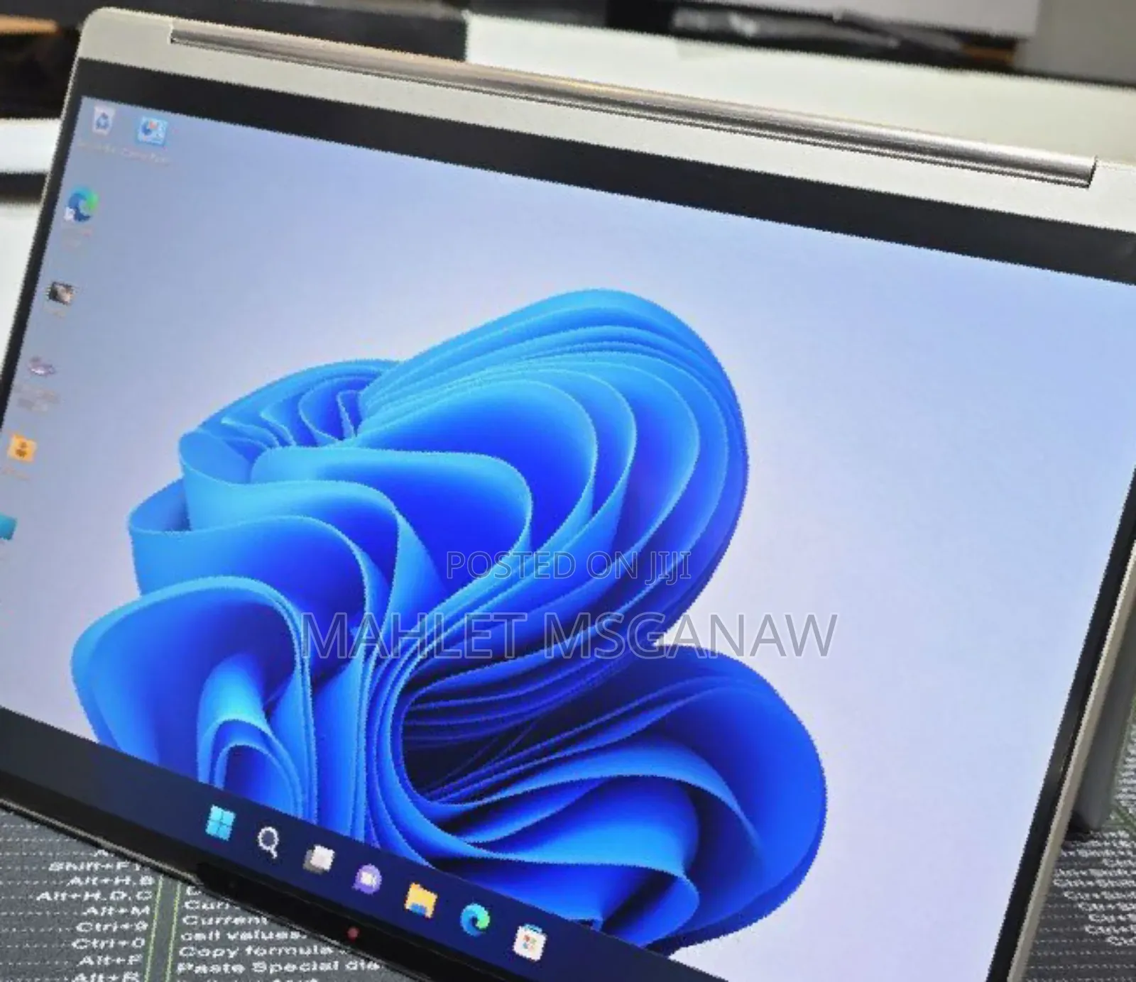 New Laptop Lenovo Yoga 9i 16GB Intel Core I7 SSD 1T