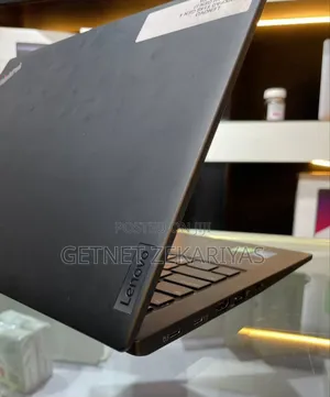 New Laptop Lenovo ThinkPad T14 16GB Intel Core I7 SSD 512GB