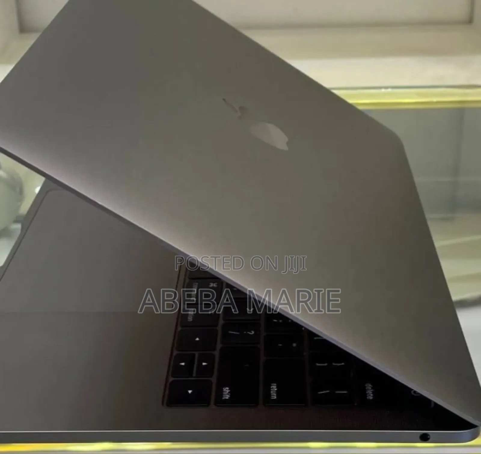 New Laptop Apple MacBook Pro 2017 16GB Intel Core I7 SSD 512GB