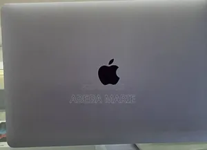 New Laptop Apple MacBook Pro 2017 16GB Intel Core I7 SSD 512GB