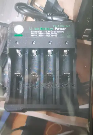 4 Slot Battery Charger