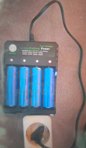 4 Slot Battery Charger
