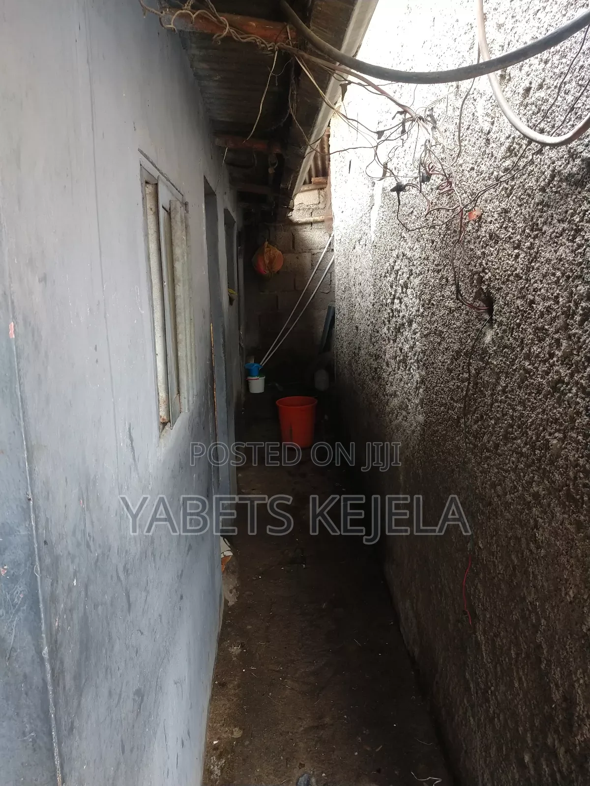 9bdrm House in Kirkos for sale