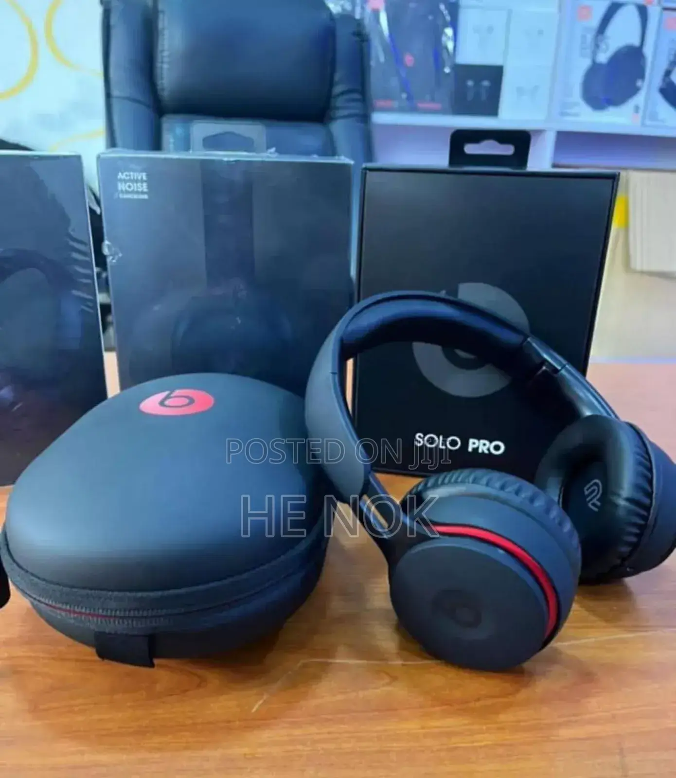 Solo Pro Headset Active Noise Cancelling