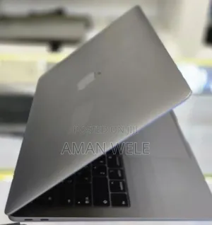 New Laptop Apple MacBook Pro 2019 16GB Intel Core I5 SSD 512GB