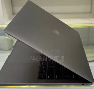 New Laptop Apple MacBook Pro 2017 16GB Intel Core I5 SSD 512GB