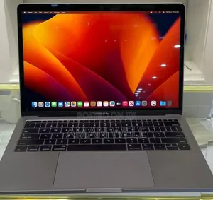 New Laptop Apple MacBook Pro 2017 16GB Intel Core I5 SSD 512GB