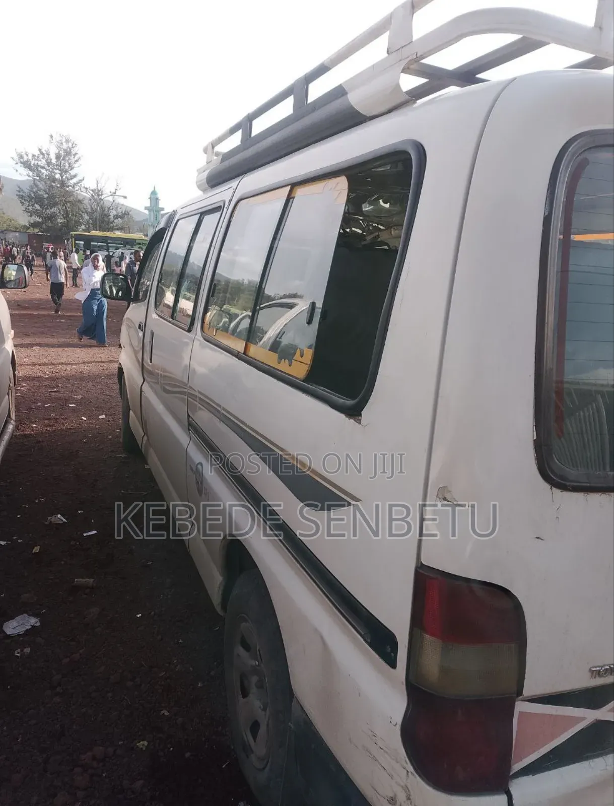 Toyota HiAce 2002 White
