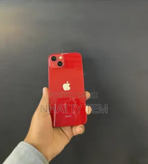 Photo - Apple iPhone 13 128 GB Red
