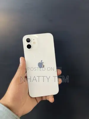 Photo - Apple iPhone 12 128 GB White