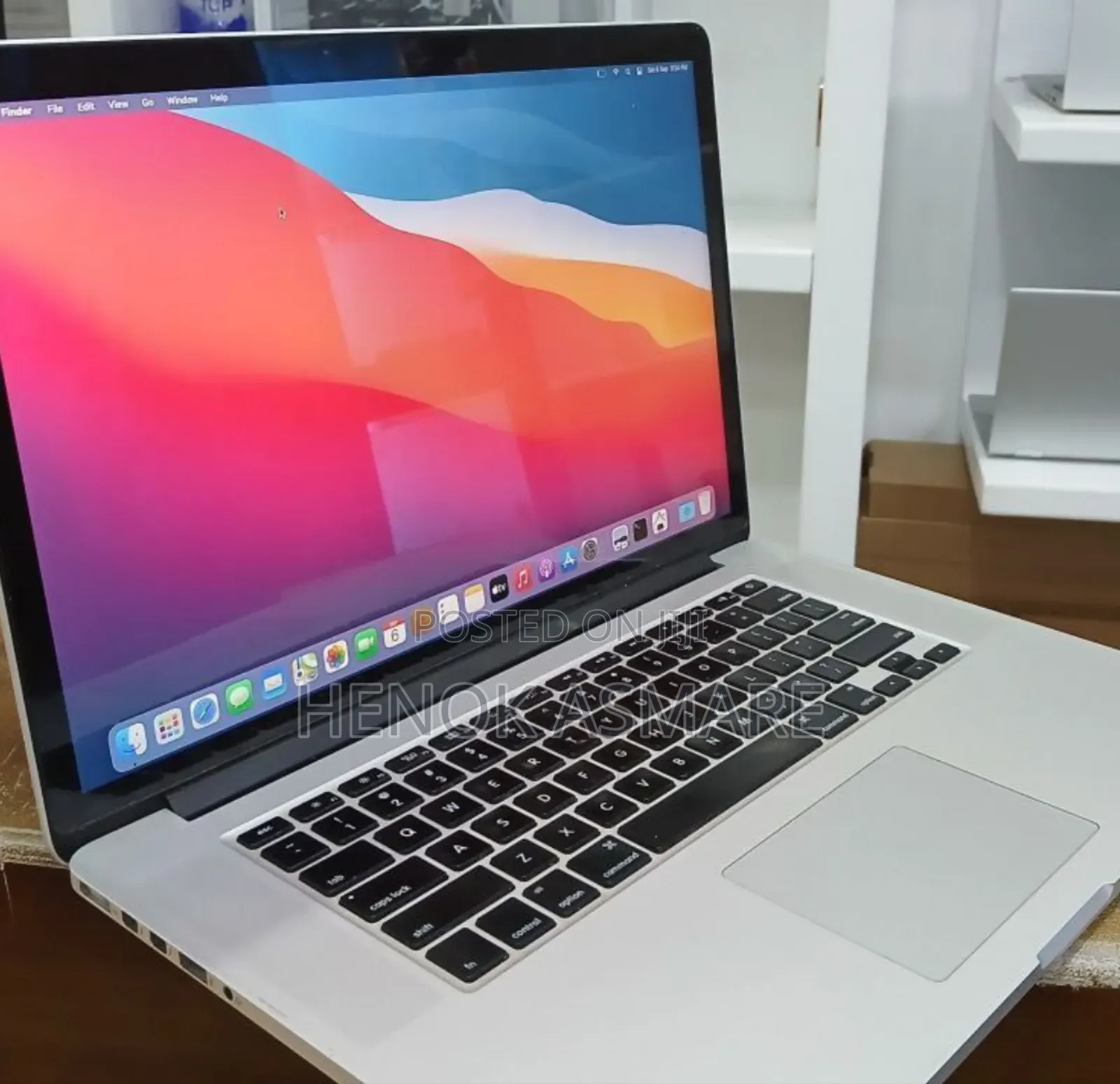 New Laptop Apple MacBook 2015 16GB Intel Core I7 SSD 256GB