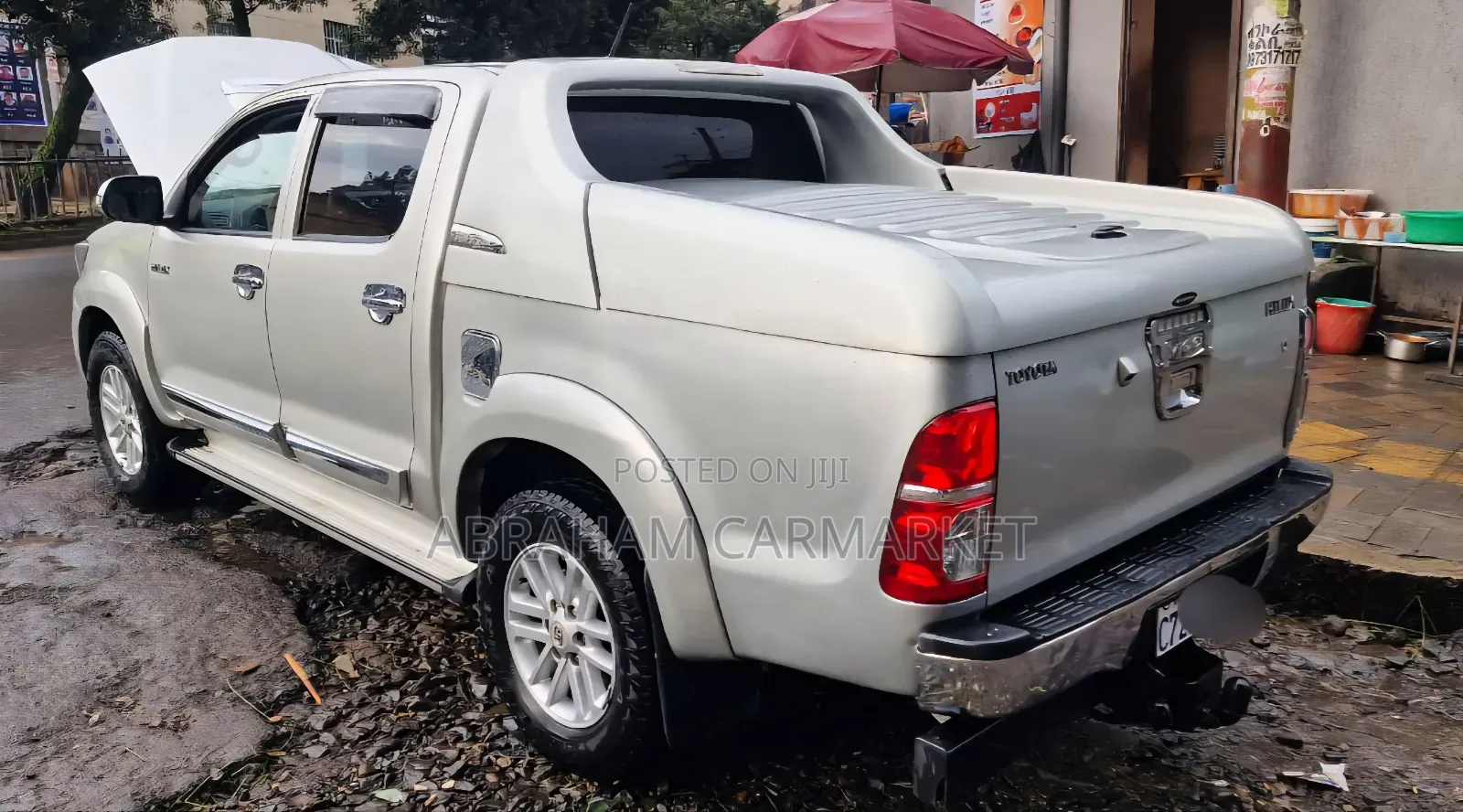 Toyota Hilux 2012 Gold