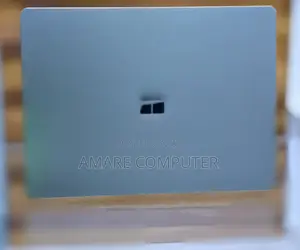 New Laptop Microsoft Surface 8GB Intel Core I5 SSD 256GB