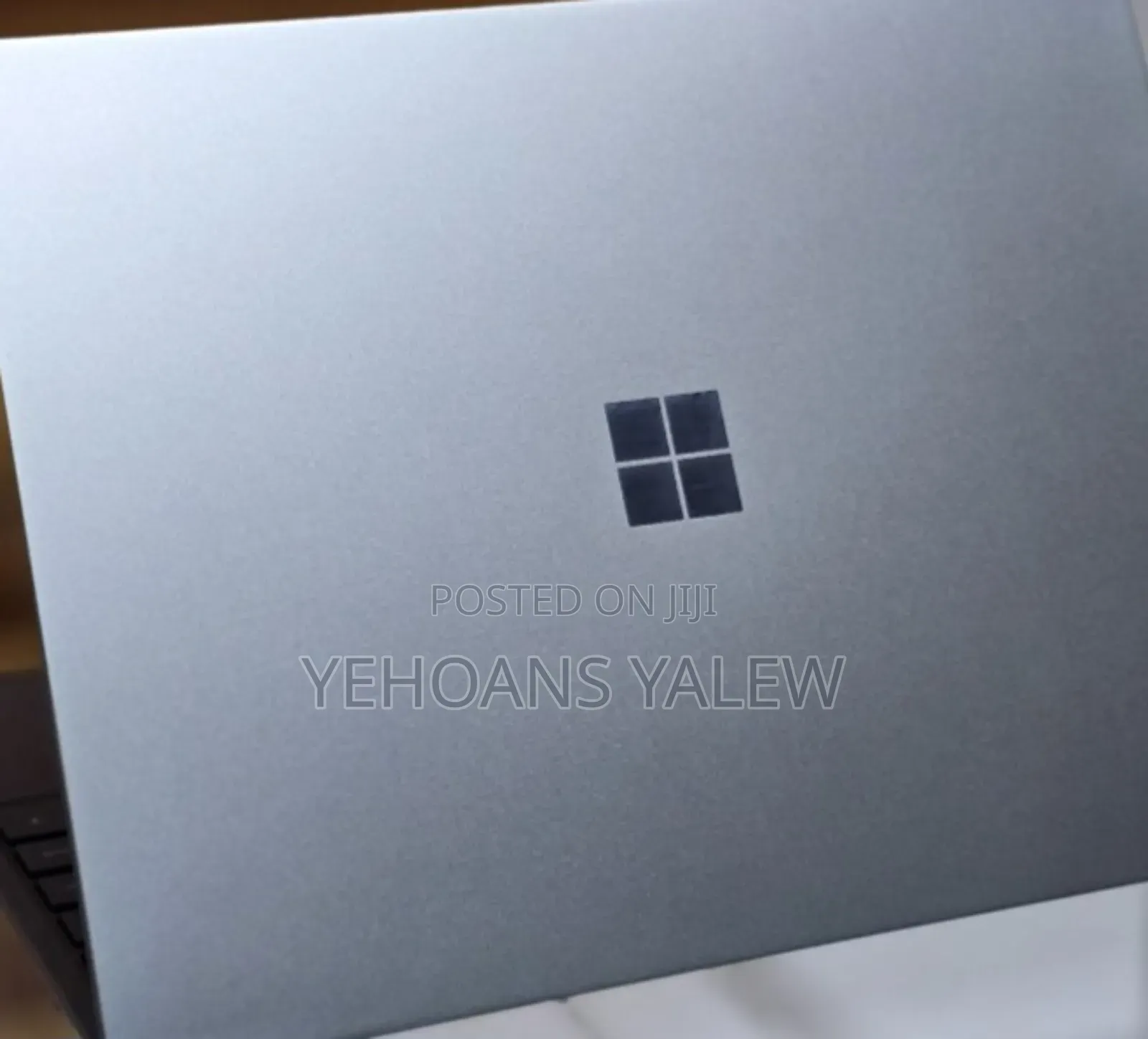 New Laptop Microsoft Surface 8GB Intel Core I5 SSD 256GB