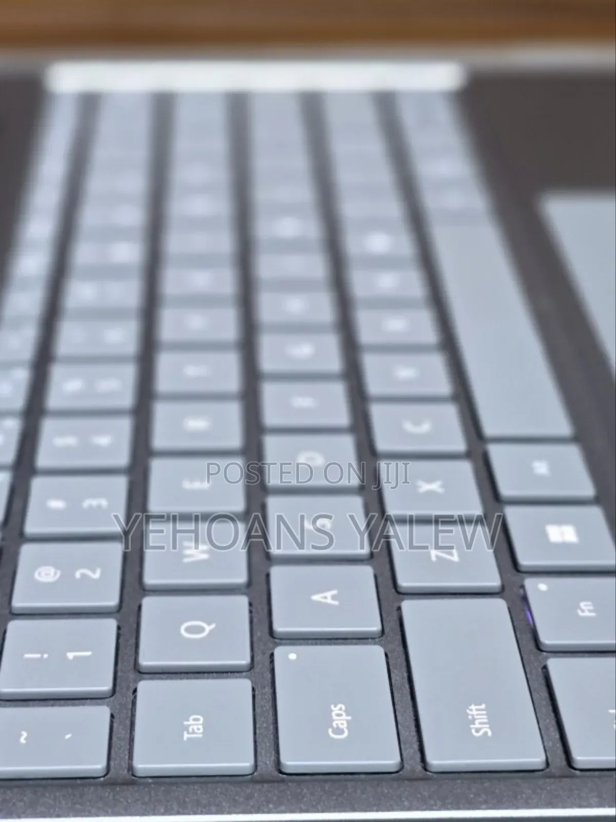 New Laptop Microsoft Surface 8GB Intel Core I5 SSD 256GB