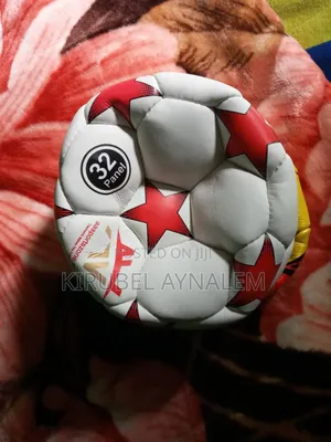 Football ኳስ