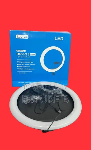 Photo - 14" Led Ring Light: Reliable Light For Content Creators.