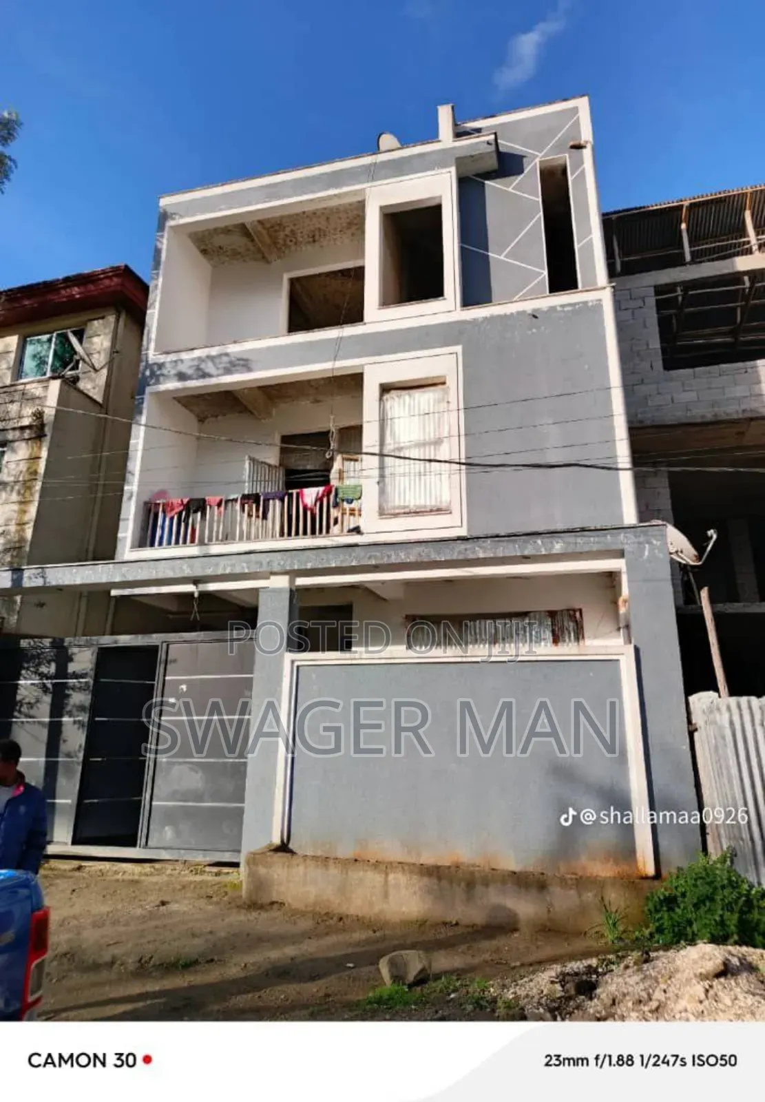10bdrm Townhouse/Terrace in ጣፎ, Yeka for sale