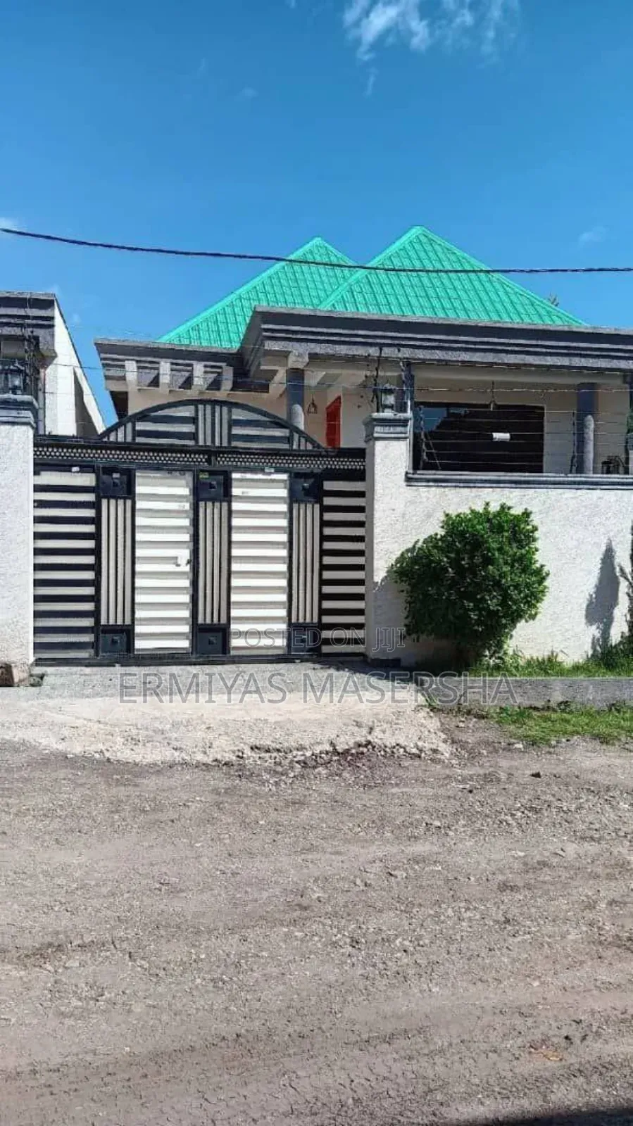 Villa ባንክ ያለበት 250ካሬ በ7ሚሊዮን ብር