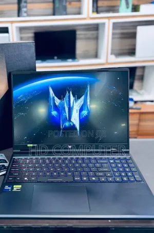 New Laptop Acer Predator Helios 18 PH18-71 16GB Intel Core I9 SSD 1T