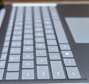 New Laptop Microsoft Surface 16GB Intel Core I5 SSD 256GB