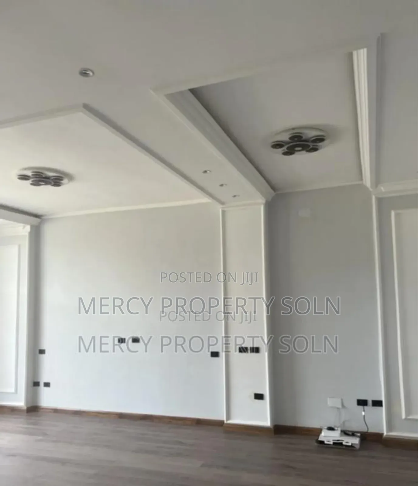 9bdrm House in Bole for sale