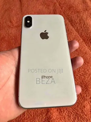 Photo - New Apple iPhone XS 256 GB White