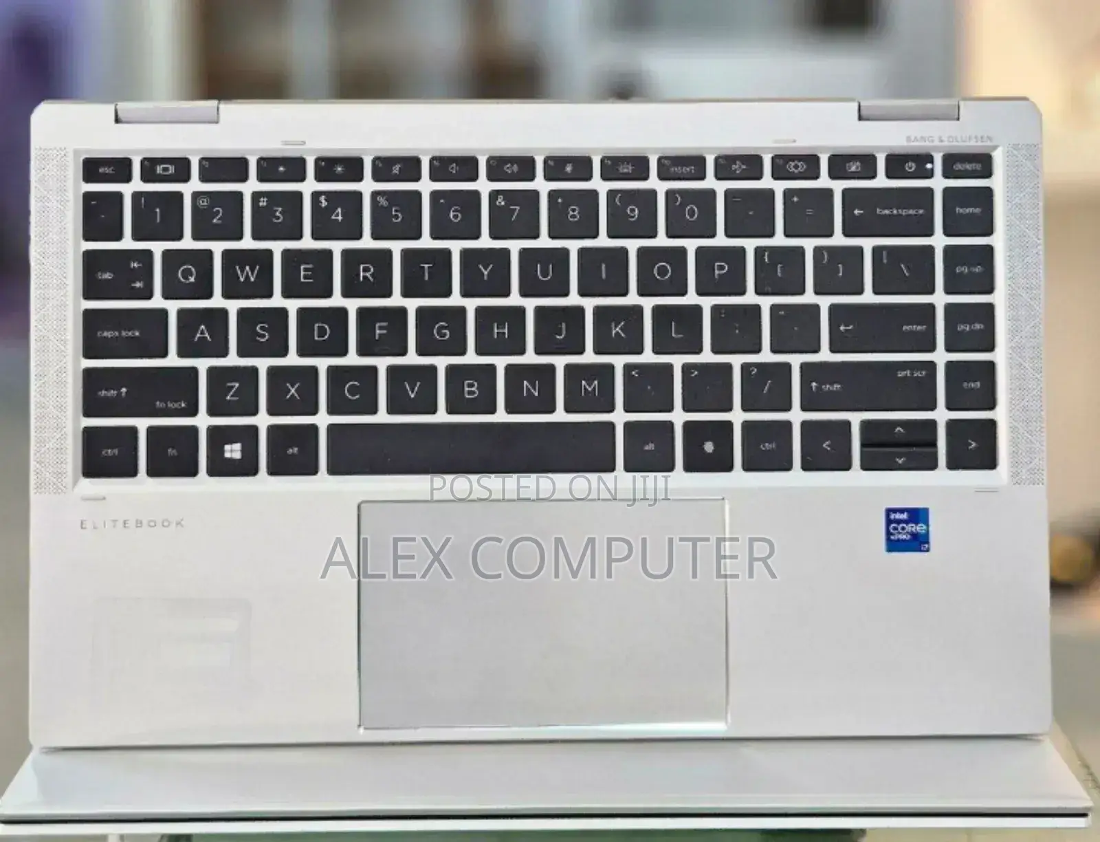 New Laptop HP EliteBook 1040 G8 16GB Intel Core I7 SSD 512GB