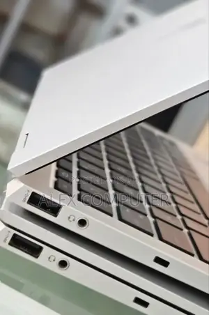 New Laptop HP EliteBook 1040 G8 16GB Intel Core I7 SSD 512GB