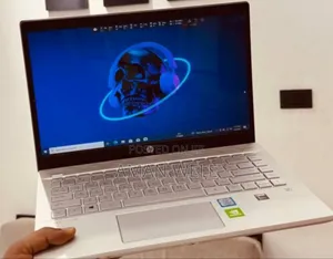 New Laptop HP Pavilion 15 8GB Intel Core I5 SSD 256GB